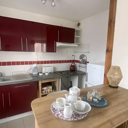 Charming House Close To The Beach Апартаменты *